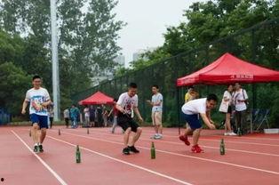 济南操场吃瓜,一场校园内的热议瞬间