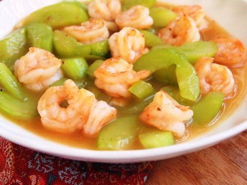 瓜和虾能一起吃吗